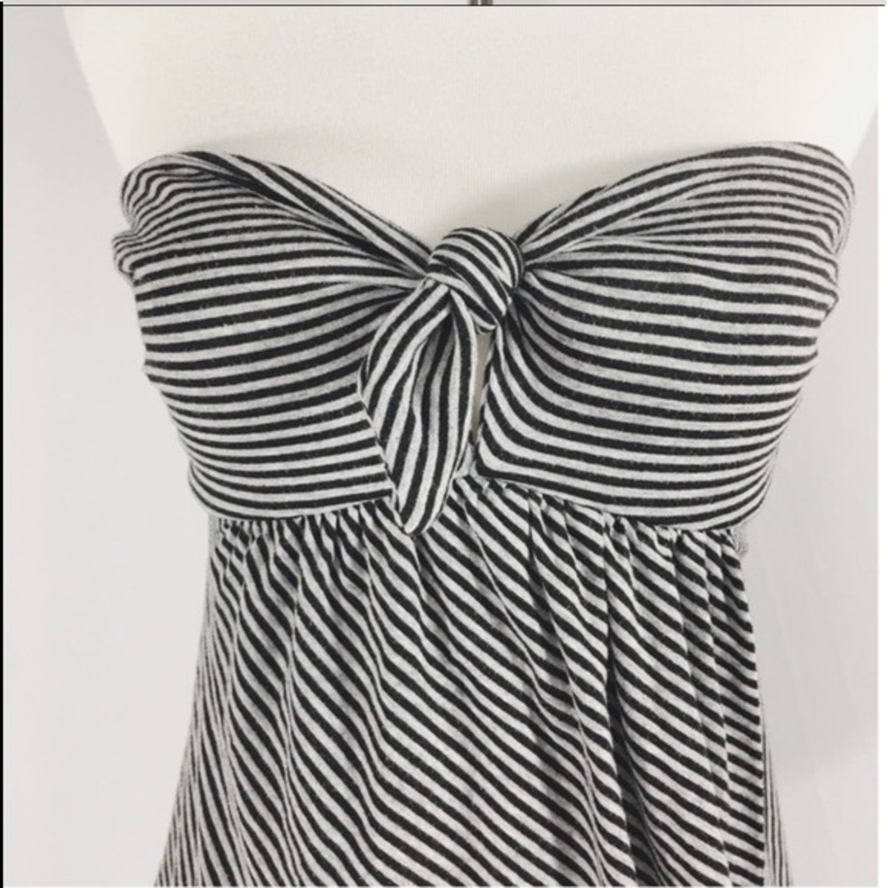 Black and White Strapless Striped Top